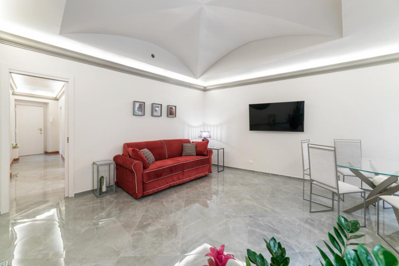 Bmga L Viapaola43 Palace โรม ภายนอก รูปภาพ
