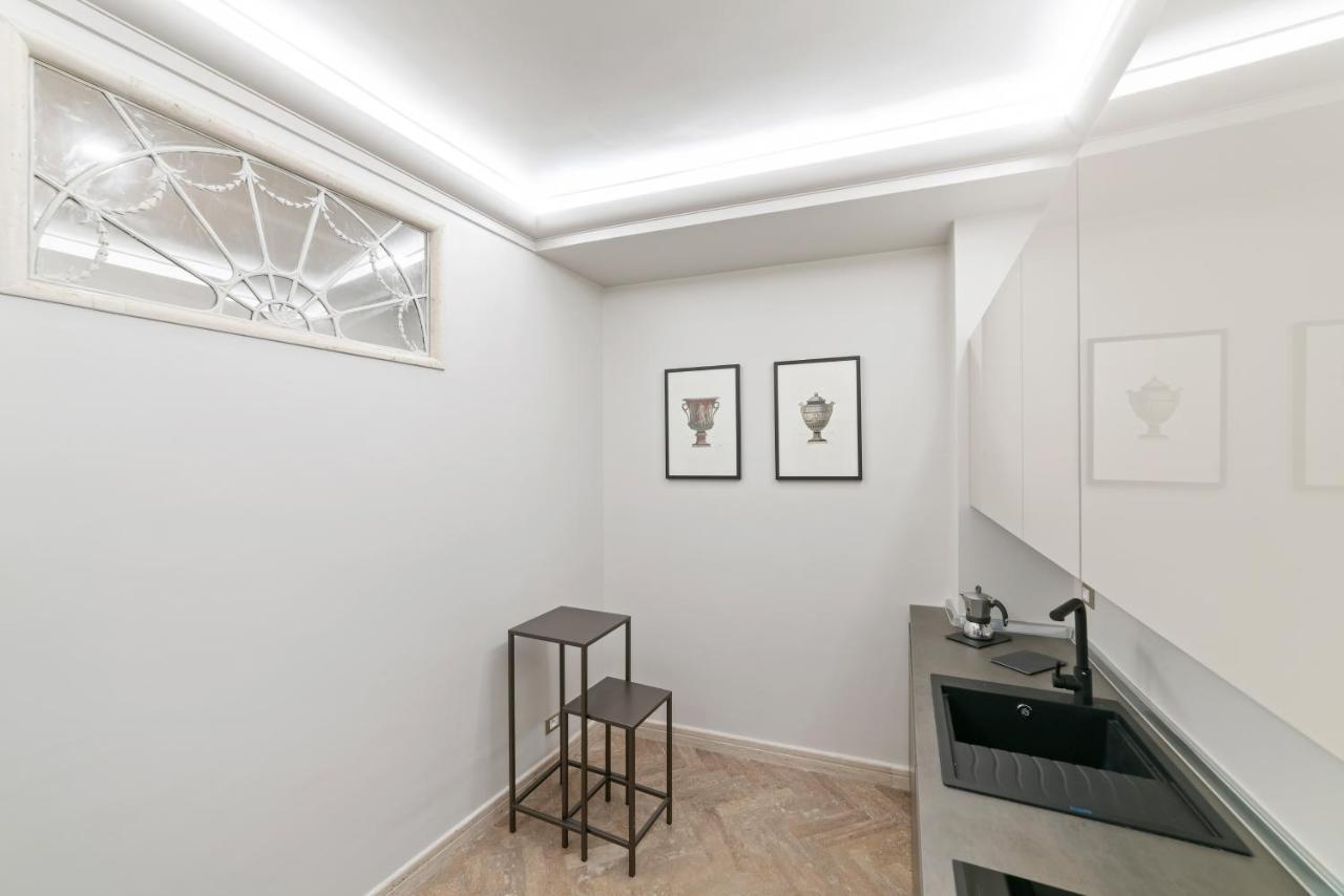 Bmga L Viapaola43 Palace โรม ภายนอก รูปภาพ
