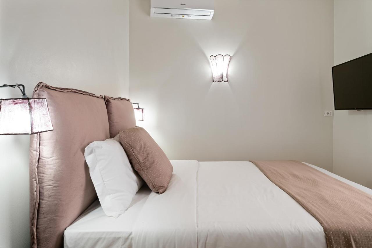 Bmga L Viapaola43 Palace โรม ภายนอก รูปภาพ